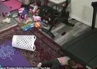 جهاز مشي يشفط طفلا