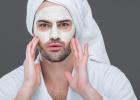طرق تنظيف بشرة الرجال الدهنية في المنزل