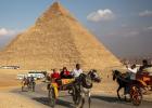 سياح في مصر