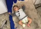 الحمى الشوكية تفتك بأطفال غزة.. تحذيرات من كارثة صحية وشيكة