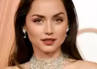 النجمة آنا دي أرماس