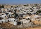 مخيم لاجئين في خان يونس بجنوب قطاع غزة يوم 8 يوليو تموز 2026. تصوير: حسيب الوزير - رويترز