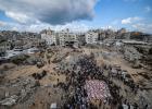 تشييع جماعي لـ110 فلسطينيين بعد انتشال رفاتهم من تحت الأنقاض