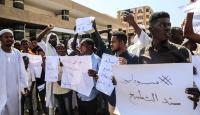 سودانيون يحتجون ضد التطبيع