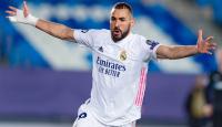 نجم ريال مدريد الإسباني الفرنسي كريم بنزيما