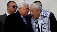 الرئيس الفلسطيني محمود عباس  رئيس حركة فتح ورئيس قائمتها الانتخابية محمود العالول
