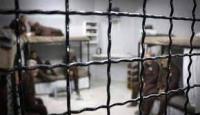 الأسرى الفلسطينيون بالسجون الإسرائيلية