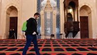 الصلاة بالمساجد في غزة