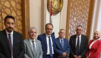 خلال الاجتماع