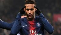 نيمار نجم نادي باريس سان جيرمان