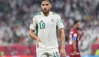 يوسف بلايلي نجم المنتخب الجزائري