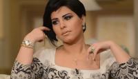 تعال تزوجني إنت.. طلب جريئ من الفنانة شمس الكويتية على الهواء مباشرة