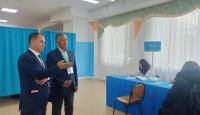 جانب من مراقبة السفير منتصر أبو أبو زيد على الانتخابات في كازاخستان