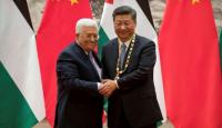 الرئيس الفلسطيني محمود عباس  مع نظيره الرئيس الصيني