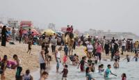 السباحة على شاطئ بحر غزة