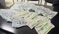 دولارات مزيفة