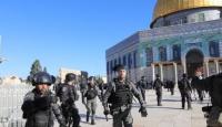 صلاة الجمعة  في مسجد الأقصى