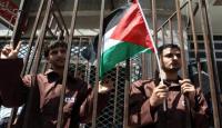 الأسرى الفلسطينيين.jpg