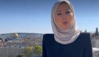 الاعلامية خديجة بن قنة