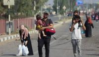 فلسطينيون ينزحون من شمال القطاع إلى جنوبه
