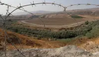 الأسلاك الشائكة من الباقورة، في وادي الأردن