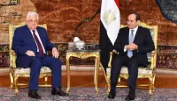 الرئيس محمود عباس ونظيره المصري عبدالفتاح السيسي