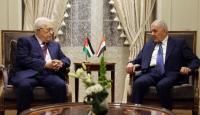 الرئيس الفلسطيني مع نظيره العراقي