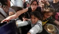 توزيع المساعدات الإنسانية