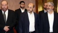 خالد مشعل رفقة قيادات من حركة حماس