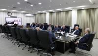 خلال الاجتماع