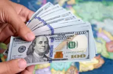 الدولار الامريكي