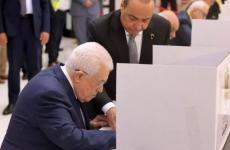 الرئيس يدلي بصوته في الانتخابات.JPG
