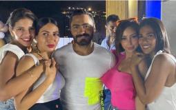 الفنان المصري تامر حسني وزوجته بسمة بوسيل