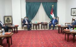 الرئيس خلال استقبال هاشم الشوا