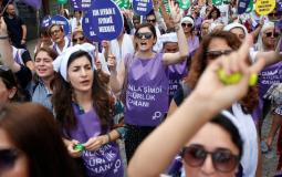 هناك تظاهرات على أوقات متفرقة في تركيا بسبب العنف ضد المرأة (صورة دلالية)