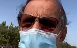 مواطن سعودي يصور بائعة  الخضار
