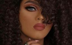 الفنانة انتصار الحمادي
