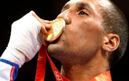 الملاكم البريطاني السابق جيمس ديجيل