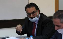 كمال الشخرة الوكيل المساعد لشؤون الصحة العامة وصحة الأسرة