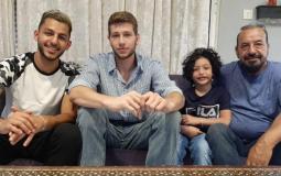 الذيب يتبرأ من ابنه عمر والآخر يرد