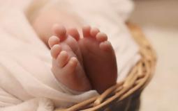 عائلة تقتل رضيعها بطريقة وحشية