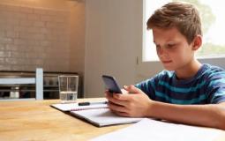 حظر استخدام الأطفال لوسائل التواصل الاجتماعي