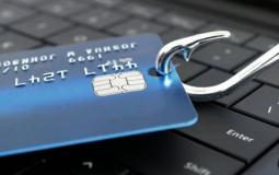 احتال على والده بآلاف الدولارات