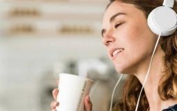 ماذا تفعل الموسيقى والقهوة في دماغك