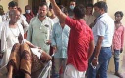 رجل يُولِد زوجته في المنزل