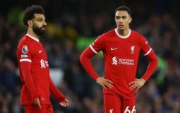 ألكسندر أرنولد ومحمد صلاح