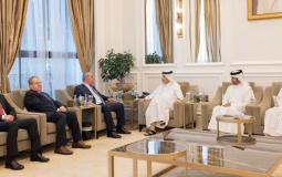 حسين الشيخ ووزير الخارجية القطري