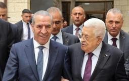 الرئيس محمود عباس ونائبه حسين الشيخ