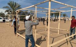 خلال اقامة المخيم