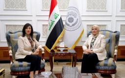 خلال الاجتماع